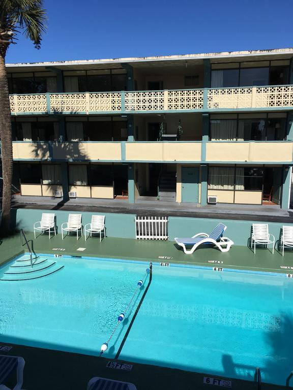Calypso Motor Inn Myrtle Beach Extérieur photo
