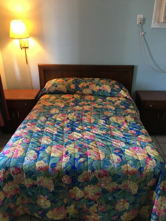 Calypso Motor Inn Myrtle Beach Extérieur photo