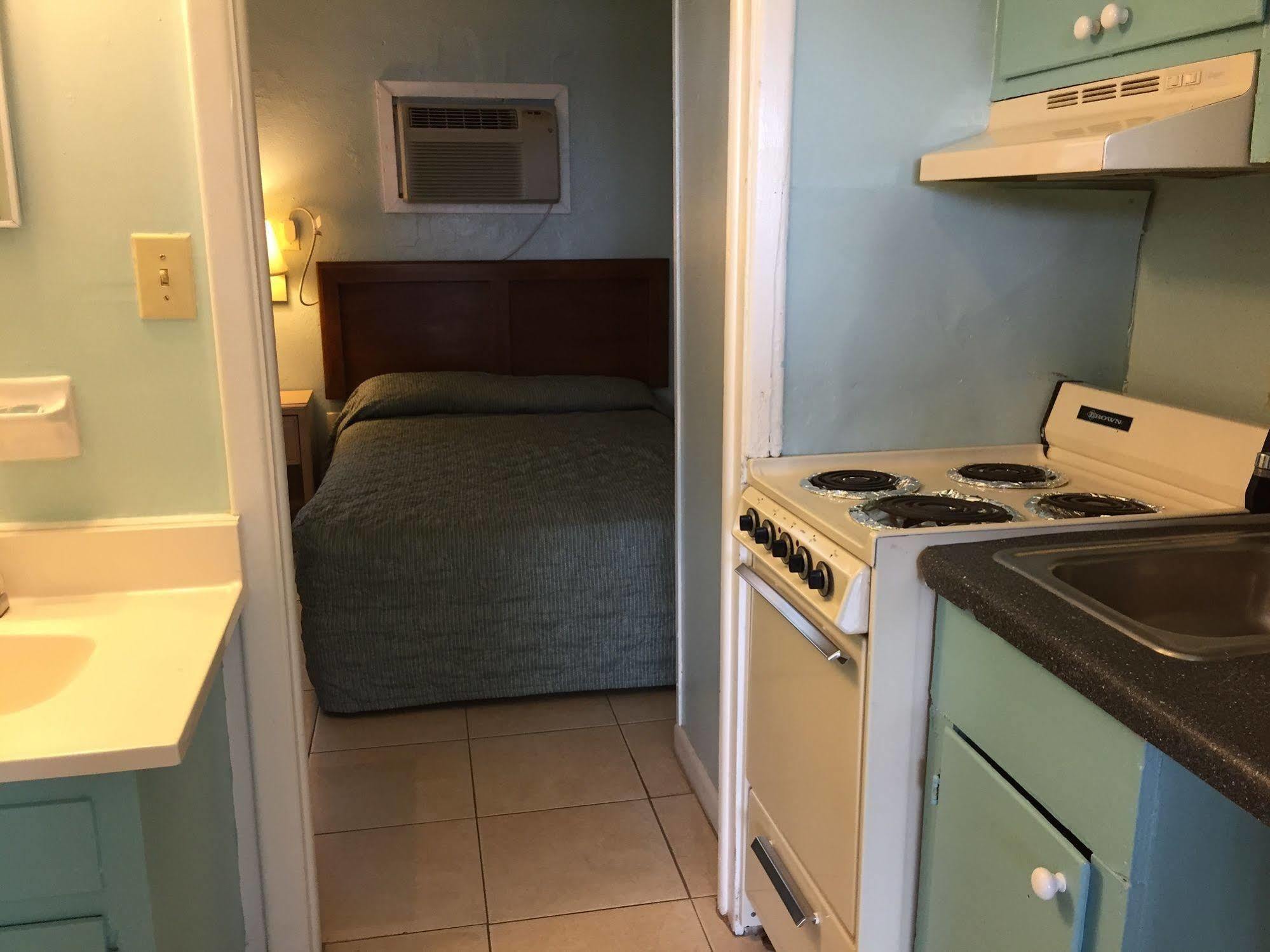 Calypso Motor Inn Myrtle Beach Extérieur photo